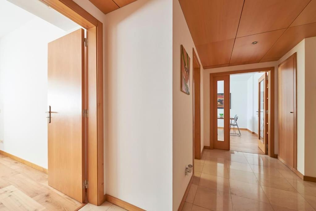 Modern Apartment In Parque Das Nacoes Lisbona Esterno foto
