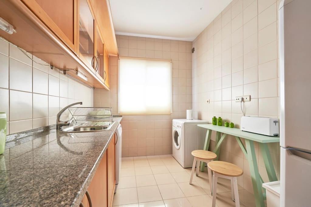 Modern Apartment In Parque Das Nacoes Lisbona Esterno foto