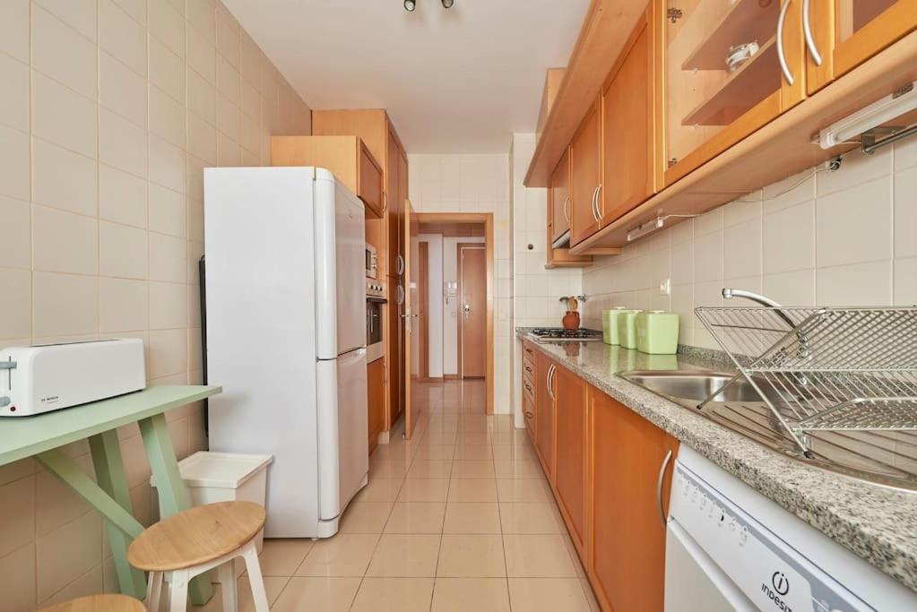 Modern Apartment In Parque Das Nacoes Lisbona Esterno foto