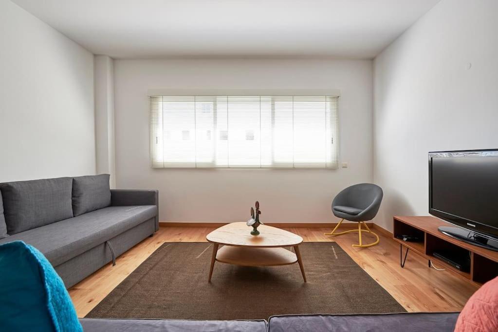 Modern Apartment In Parque Das Nacoes Lisbona Esterno foto